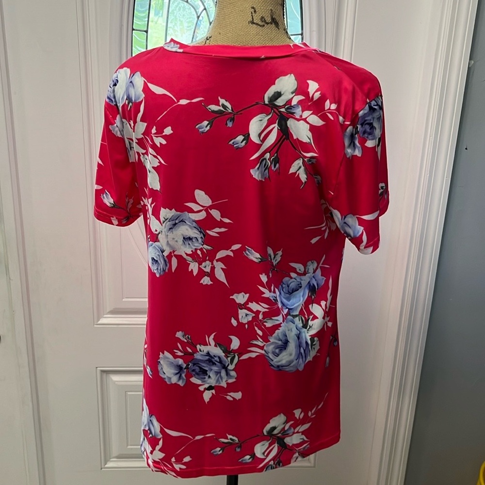 Large feminine blouse